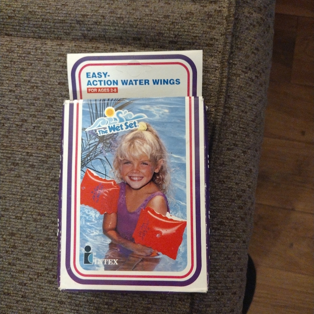 Nwt kids arm floaties